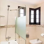 Casa Blanca *
