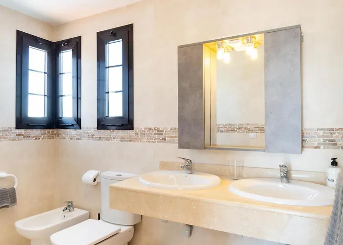 Casa Blanca فيلة كوراليهو